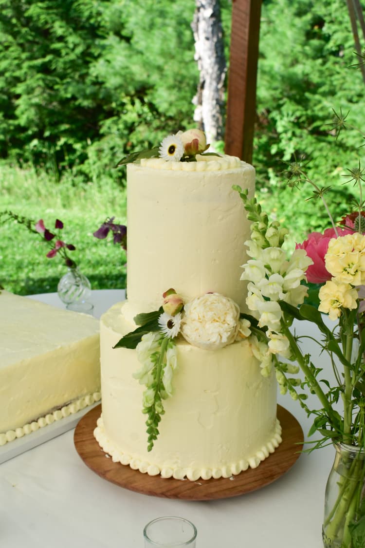 delicious wedding cake